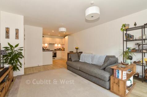 Lounge/Kitchen