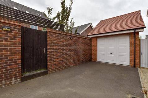 Driveway/Parking