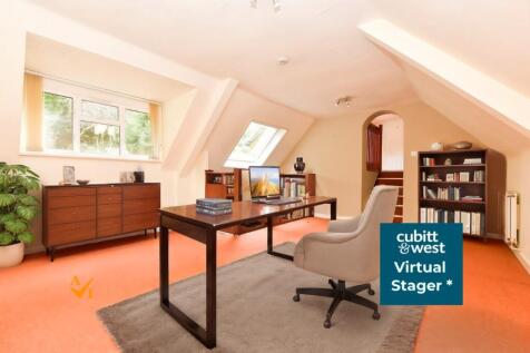 Office/Games/Family Area - Contemporary