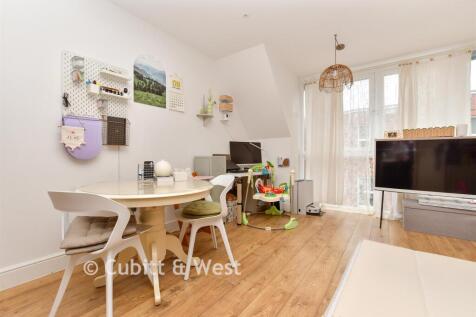 Lounge / Diner