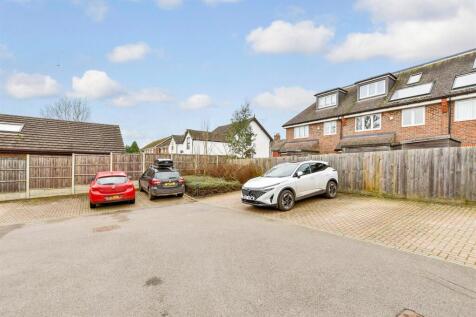 Parking/Driveway