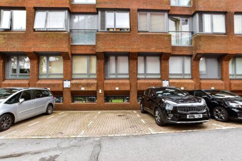 Driveway/Parking