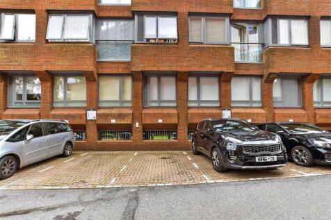 Driveway/Parking