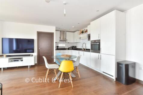 Lounge/Kitchen