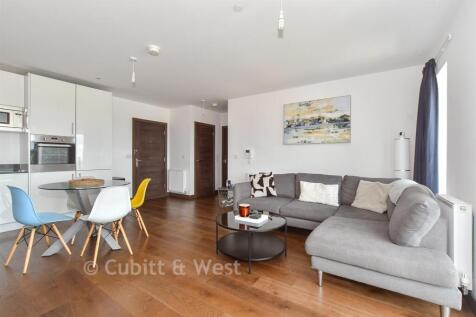Lounge/Kitchen