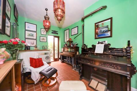 Property Image 9