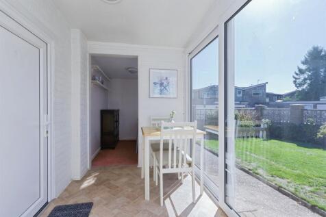 Dining Area/Sun Room