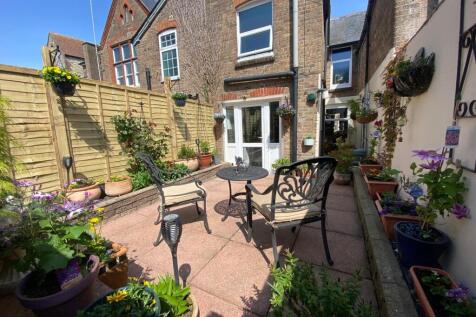 Rear Courtyard Garden