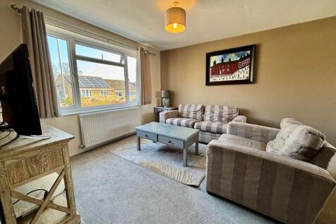 Lounge / Dining Room