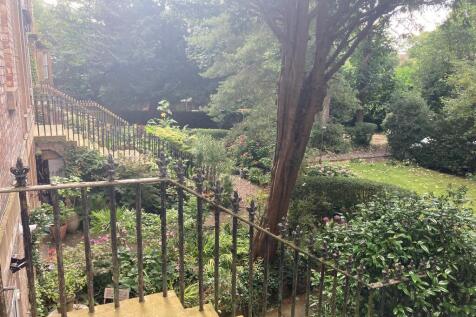 Property Image 9