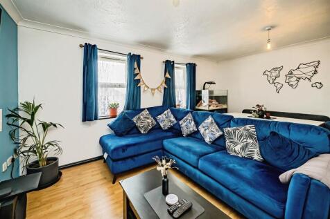 Property Image 4
