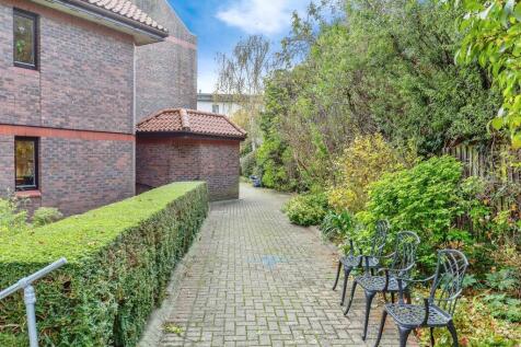 Property Image 11