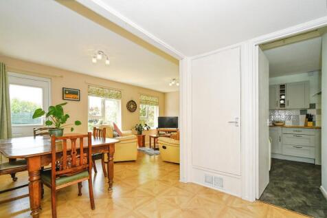 Living / Dining Room
