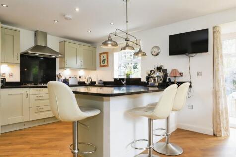 Kitchen/Dining Area