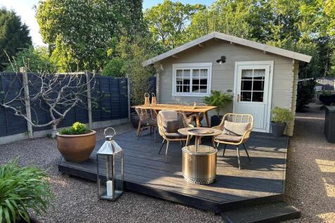 Garden Lodge