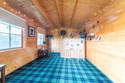 Summer House / Bar