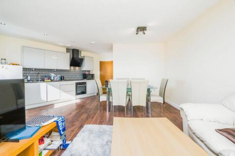 Open Plan Kitchen / Lounge 
