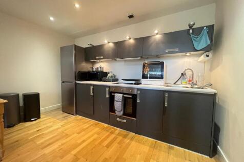 Open Plan Kitchen / Lounge