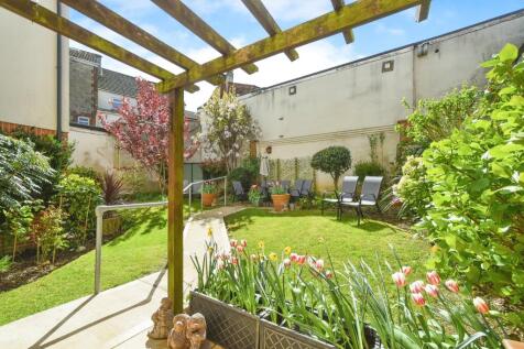 Property Image 11