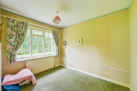 Bedroom: