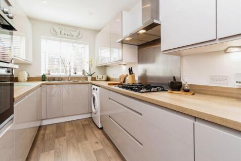 Kitchen: