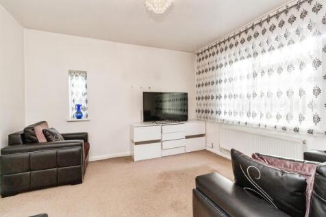 Lounge Area: