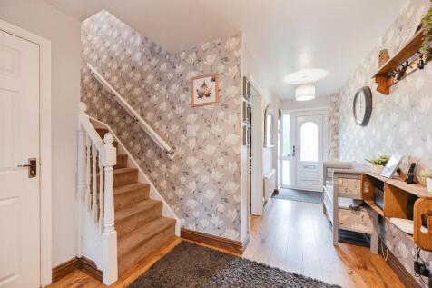 Entrance Hallway: