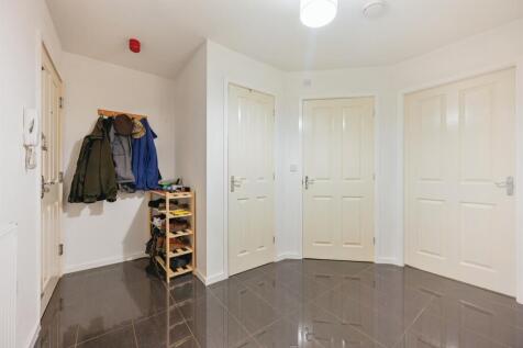 Entrance Hallway: