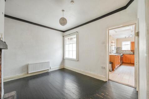 Dining Room: