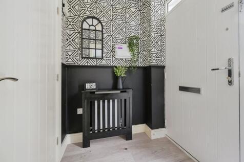 Entrance Hallway: