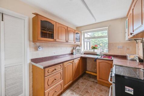 Kitchen: