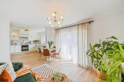 Lounge Kitchen Diner: