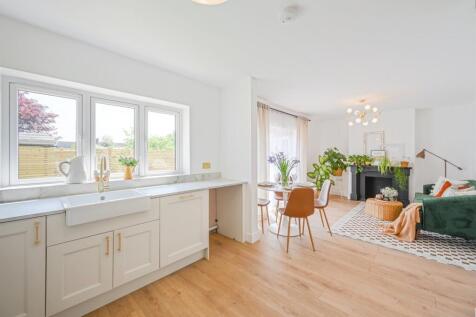 Lounge Kitchen Diner:
