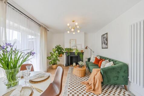 Lounge Kitchen Diner: