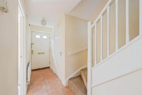 Entrance Hallway: