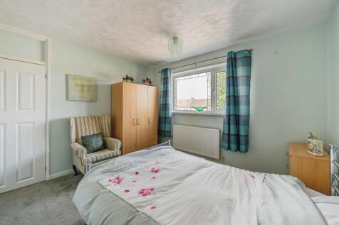 Bedroom: