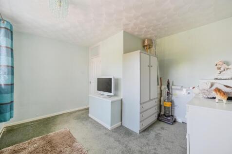 Bedroom: