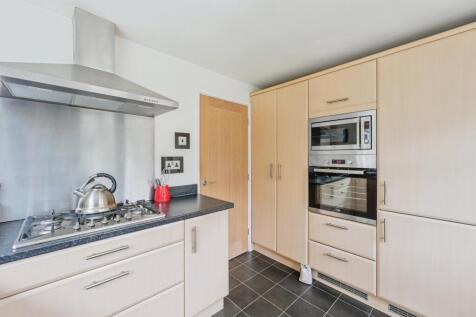 Kitchen: