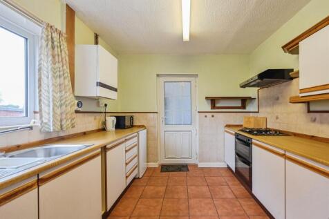 Kitchen: