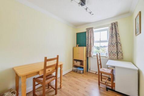 Bedroom: