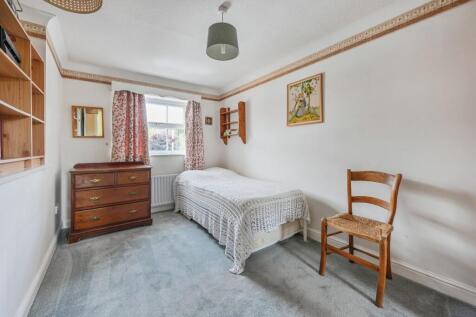 Bedroom: