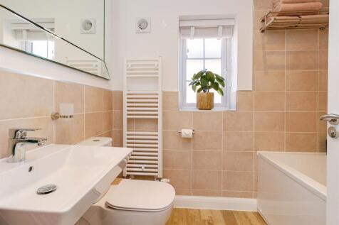 Family Bathroom: