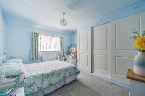 Main Bedroom: