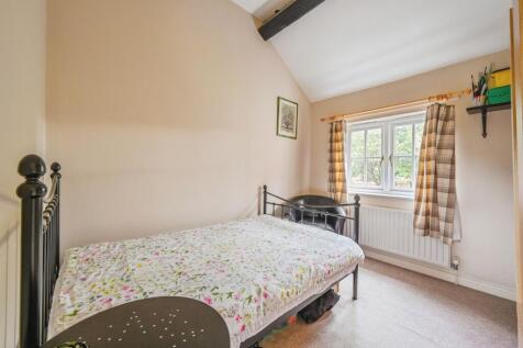 Bedroom:
