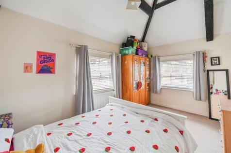 Main Bedroom: