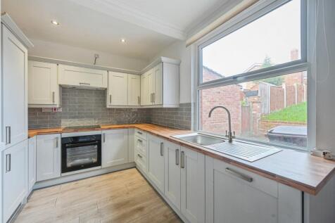 Refitted Kitchen Diner: