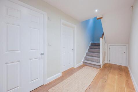 Entrance Hallway: