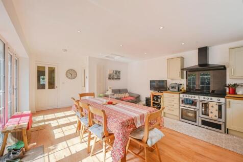 Kitchen Living Dining: