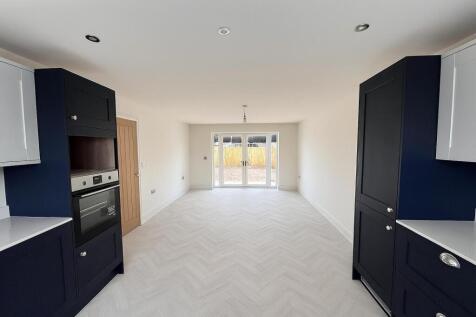 Kitchen Dining Living Area