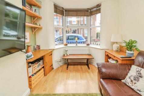 Property Image 4